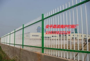 供應雙梁型鐵藝護欄圍欄——堅固美觀的圍墻護欄解決方案